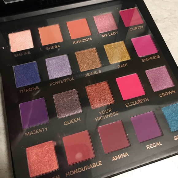 🎀ELOISE THE QUEEN EYESHADOW PALETTE - Picture 9 of 16